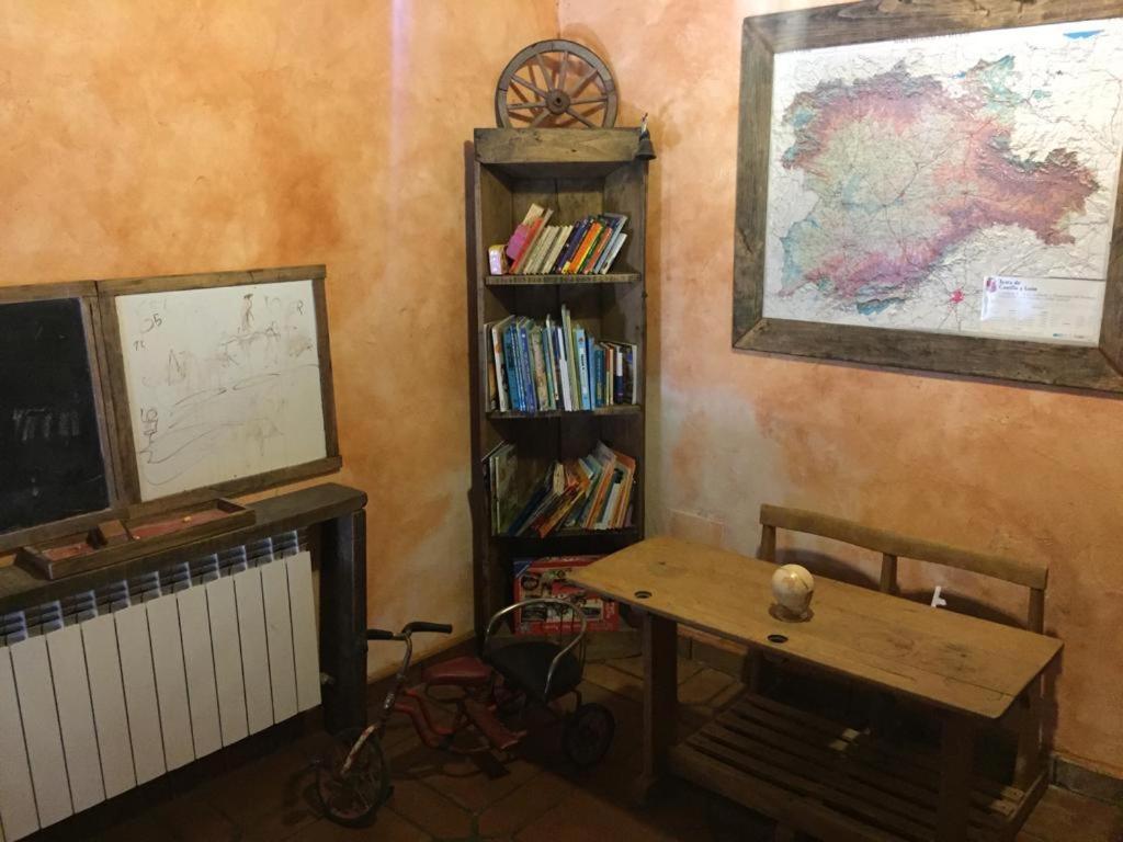 Casa Rural La Charolesa Aguilera Exteriör bild