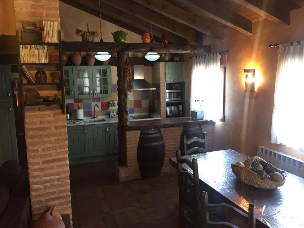 Casa Rural La Charolesa Aguilera Exteriör bild